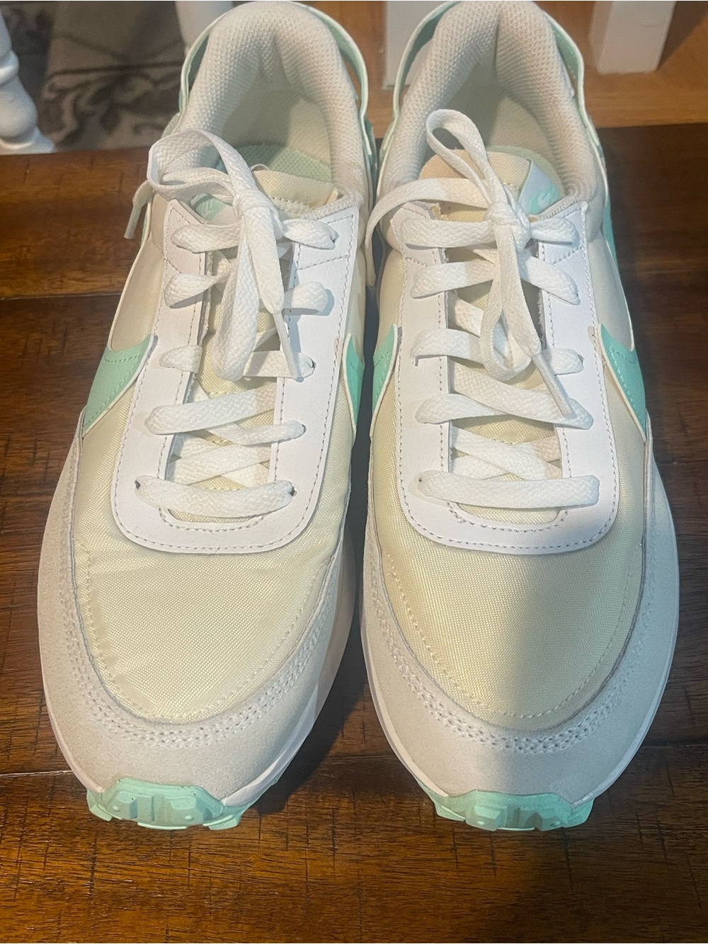 Nike Women's White and Mint Green Retro Runner Sneakers
